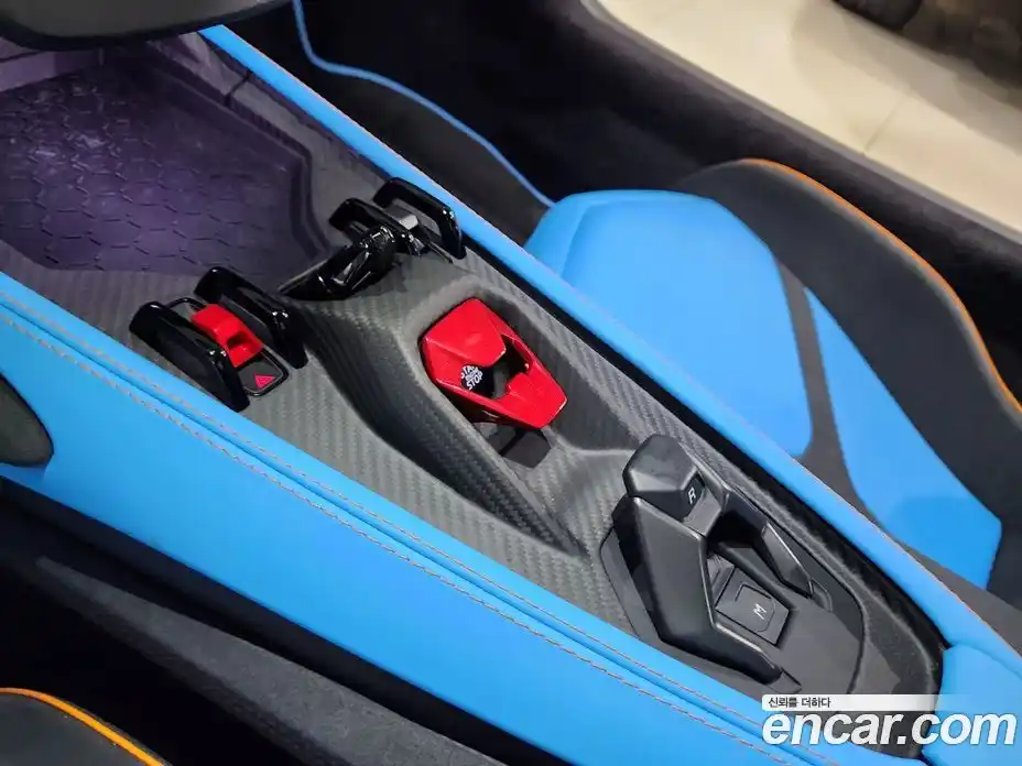 Lamborghini Revuelto 2025 6.5 гидро, фото 9