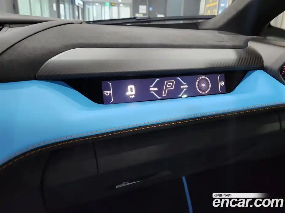 Lamborghini Revuelto 2025 6.5 гидро, фото 10