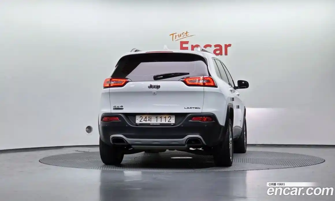 Jeep Cherokee 2015 2.0 гидро в Москве № 1694795, фото 4
