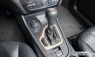 Jeep Cherokee 2015 2.0 гидро в Москве № 1694795, миниатюра 9