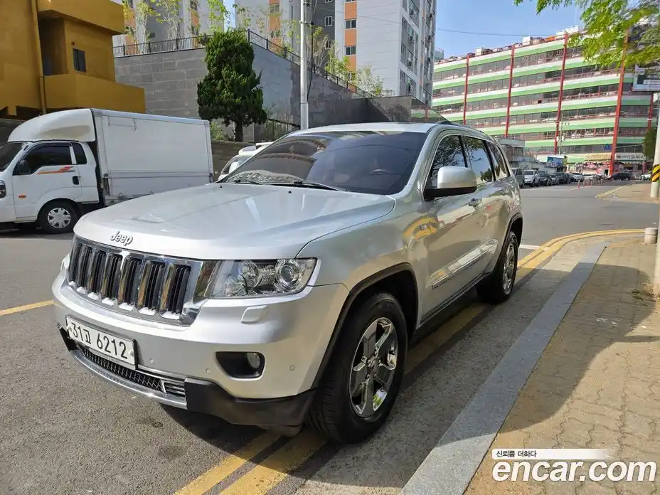 Jeep Cherokee 2012 3.0 гидро в Москве № 1695618, фото 14