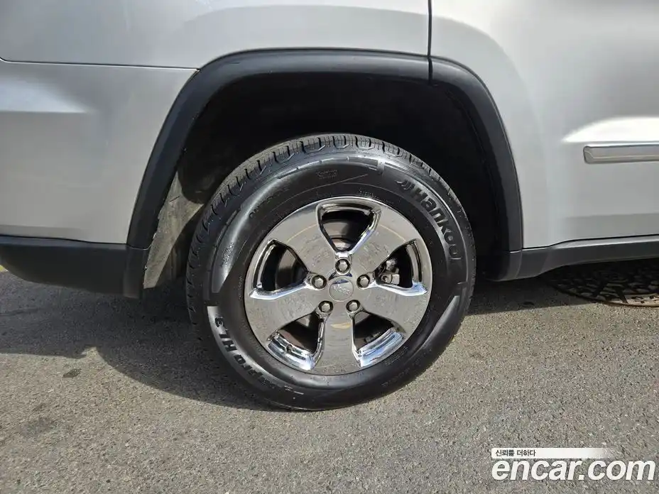 Jeep Cherokee 2012 3.0 гидро в Москве № 1695618, фото 5