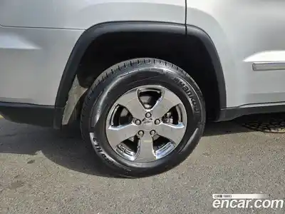 Jeep Cherokee 2012 3.0 гидро в Москве № 1695618, миниатюра 5