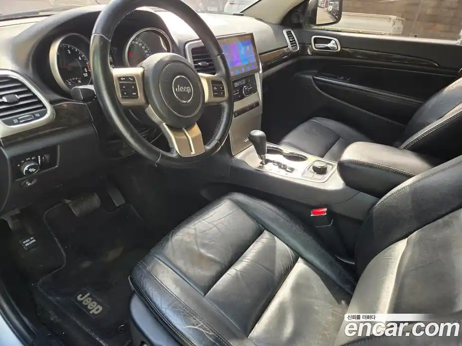 Jeep Cherokee 2012 3.0 гидро в Москве № 1695618, фото 10