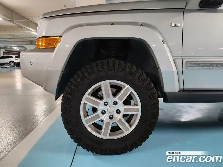Jeep Commander 2008 3.0 гидро в Москве № 1695676, фото 10