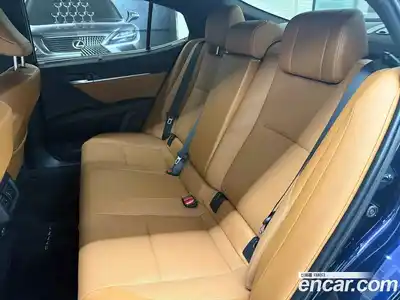 Toyota Camry 2025 2.5 вариатор в Москве № 1695918, миниатюра 12