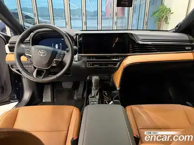 Toyota Camry 2025 2.5 вариатор в Москве № 1695918, миниатюра 7