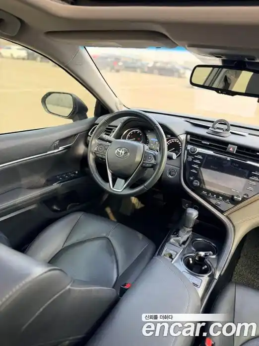 Toyota Camry 2020 2.5 гидро в Москве № 1695978, фото 11