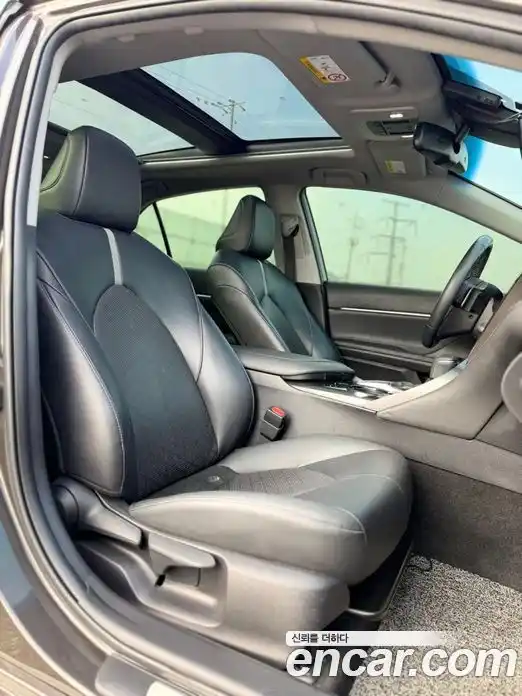 Toyota Camry 2020 2.5 гидро в Москве № 1695978, фото 18