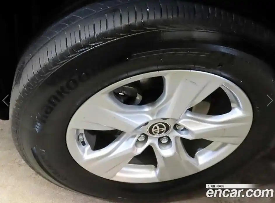 Toyota RAV4 2020 2.5 гидро в Москве № 1696015, фото 20