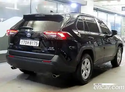 Toyota RAV4 2020 2.5 гидро в Москве № 1696015, миниатюра 4