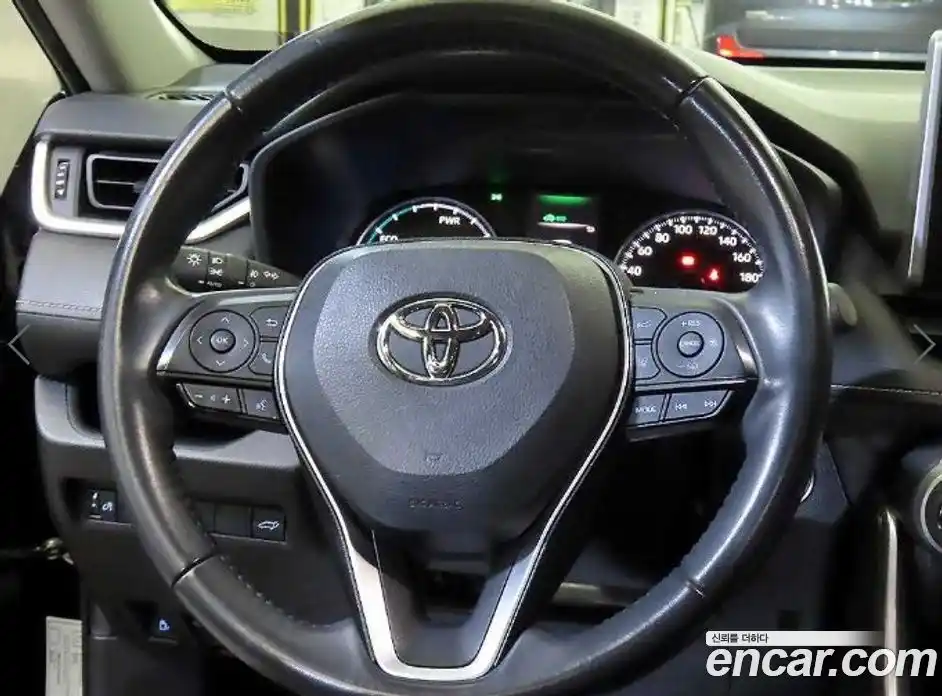 Toyota RAV4 2020 2.5 гидро в Москве № 1696015, фото 8