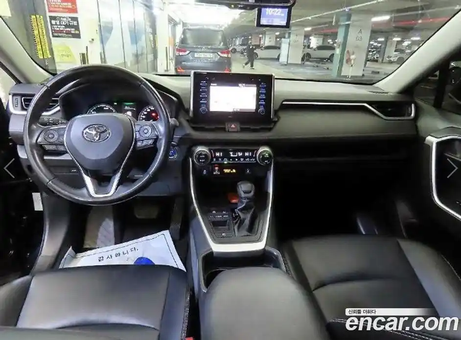 Toyota RAV4 2020 2.5 гидро в Москве № 1696015, фото 10