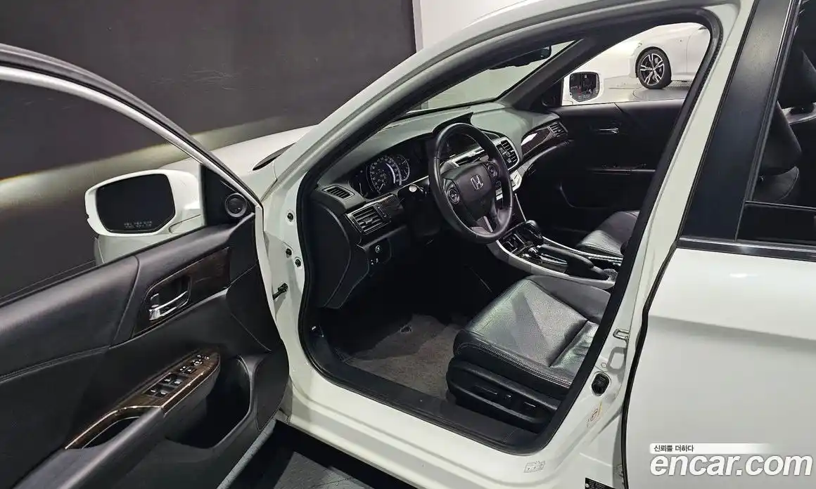 Honda Accord 2014 2.4 гидро в Москве № 1696291, фото 10