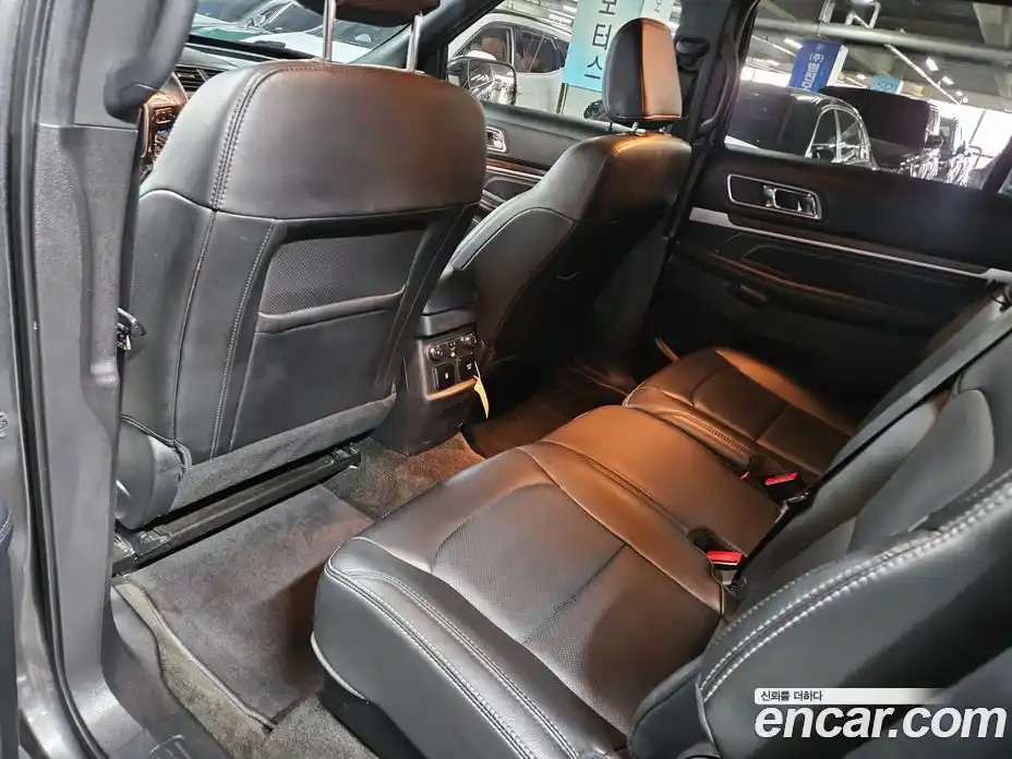 Ford Explorer 2018 2.3 гидро в Москве № 1698041, фото 12