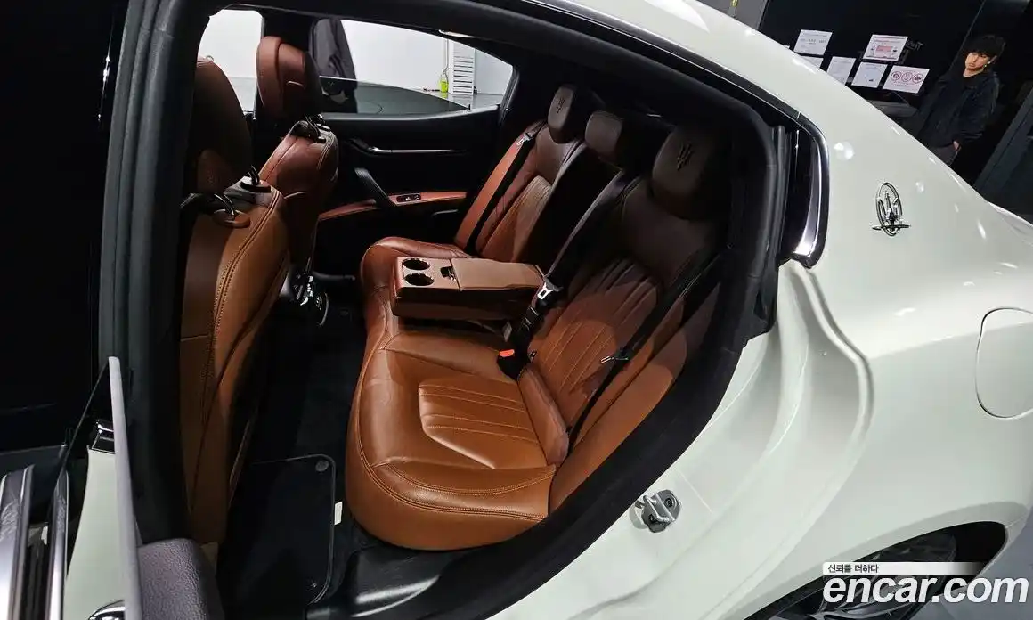 Maserati Ghibli 2020 3.0 гидро, фото 11