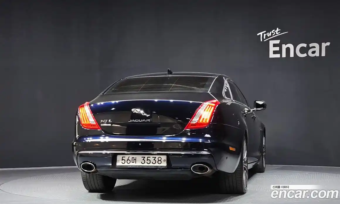 Jaguar XJ 2016 3.0 гидро в Москве № 1698829, фото 4
