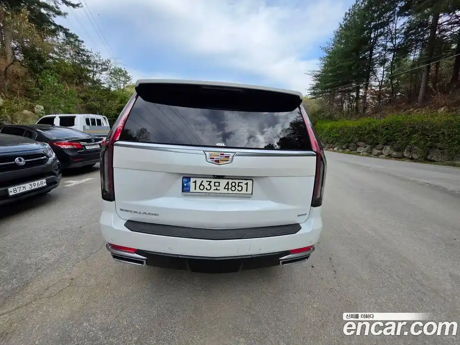 Cadillac Escalade 2023 6.2 гидро в Москве № 1699701, фото 8