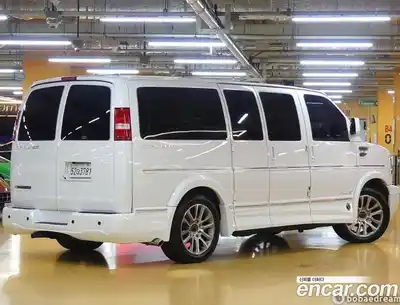 Chevrolet Express Van 2021 6.5 гидро в Москве № 1700288, миниатюра 3