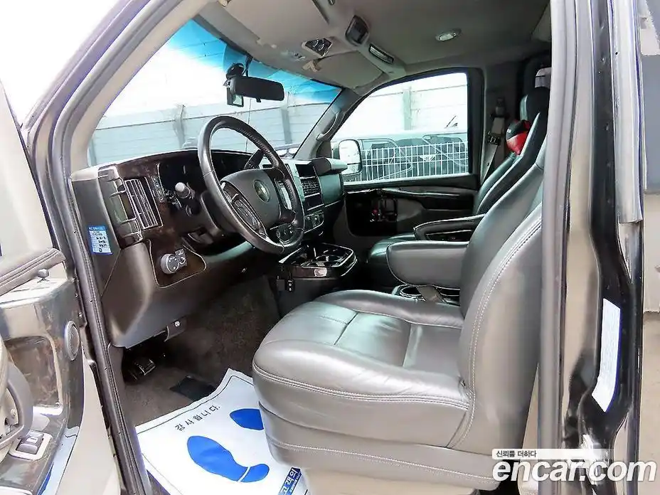 Chevrolet Express Van 2015 6.0 гидро в Москве № 1700293, фото 5