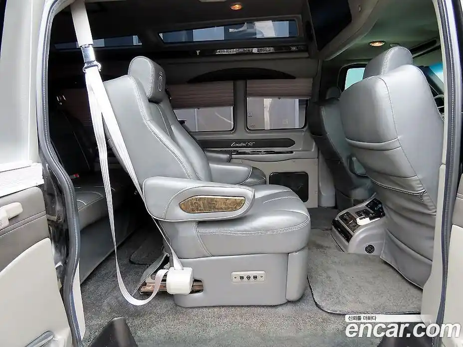 Chevrolet Express Van 2015 6.0 гидро в Москве № 1700293, фото 6