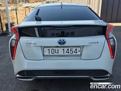 Toyota Prius 2018 1.8 гидро в Москве № 170332, миниатюра 3