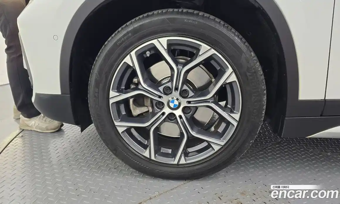 BMW X1 2021 2.0 гидро в Москве № 189621, фото 5