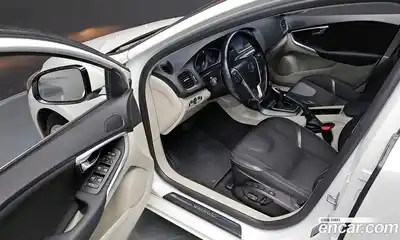 Volvo V40 2014 1.6 гидро в Москве № 197072, миниатюра 12