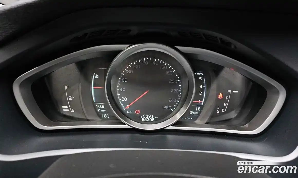 Volvo V40 2014 1.6 гидро в Москве № 197072, фото 8