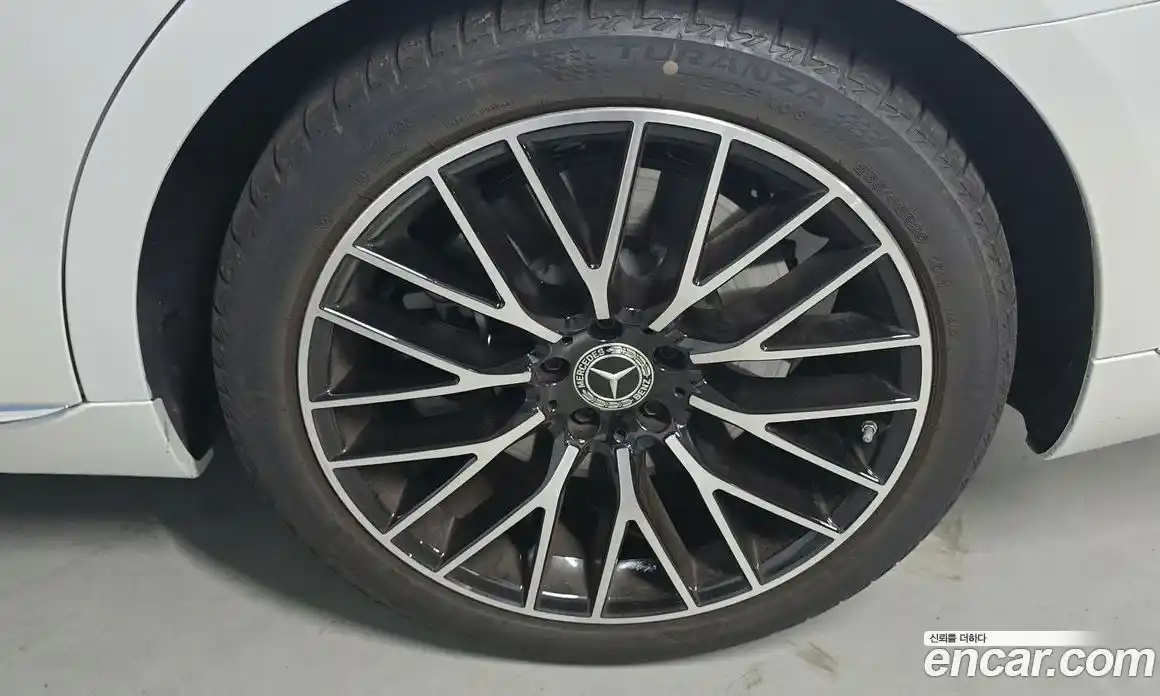 Mercedes-Benz S-Class 2024 4.0 гидро в Москве № 229340, фото 5