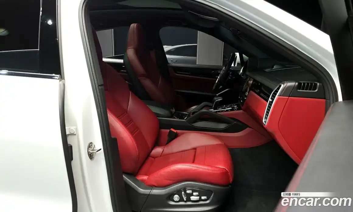 Porsche Cayenne 2021 3.0 гидро в Москве № 230896, фото 10