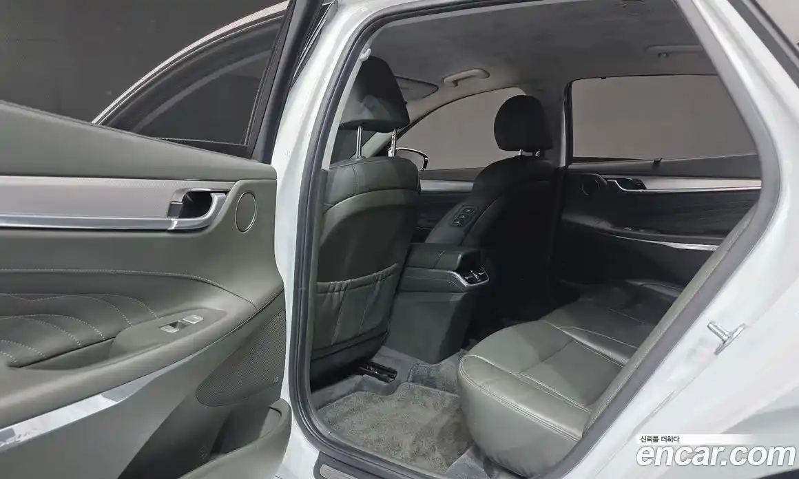 Hyundai Grandeur 2020 2.5 гидро в Москве № 305106, фото 17