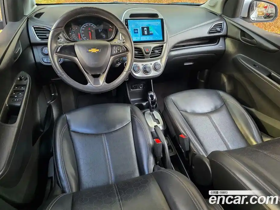 Chevrolet Spark 2015 1.0 гидро в Москве, фото 16