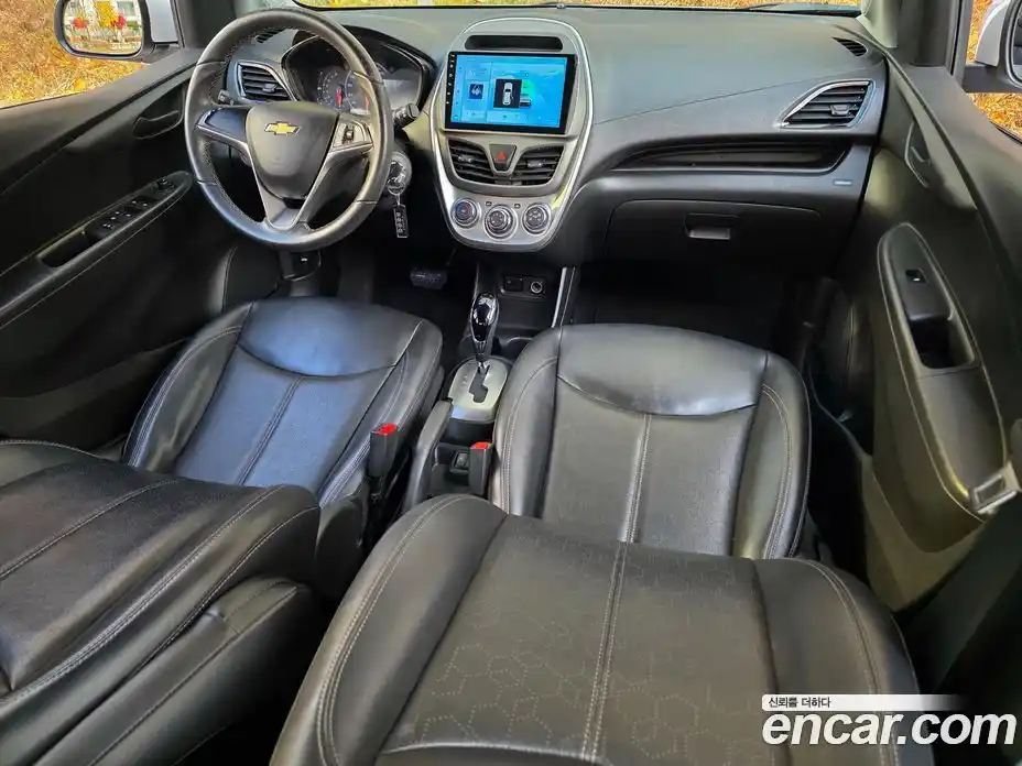Chevrolet Spark 2015 1.0 гидро в Москве, фото 17