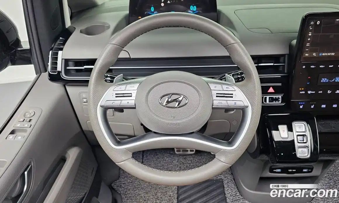 Hyundai Staria 2023 2.2 гидро в Москве № 6030, фото 13
