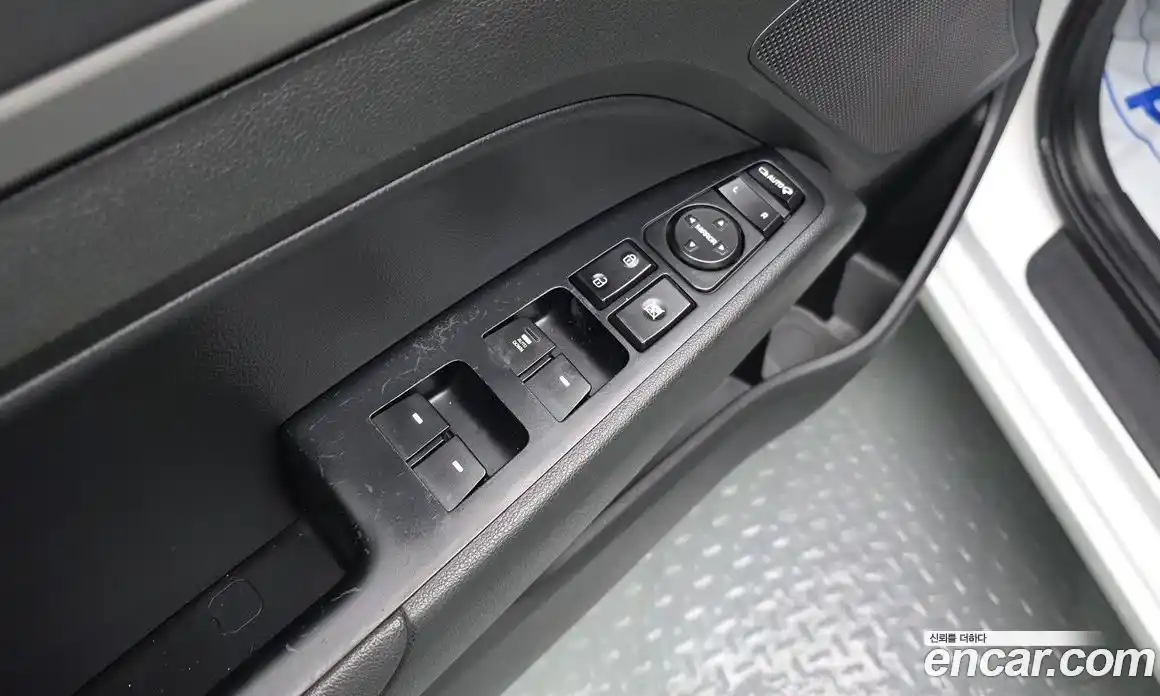 Hyundai Avante 2016 1.6 гидро в Москве № 1142883, фото 13