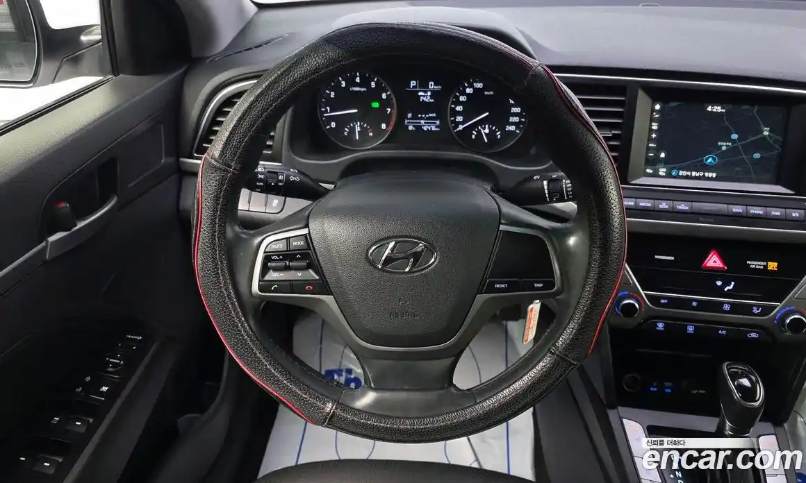 Hyundai Avante 2016 1.6 гидро в Москве № 1142883, фото 15