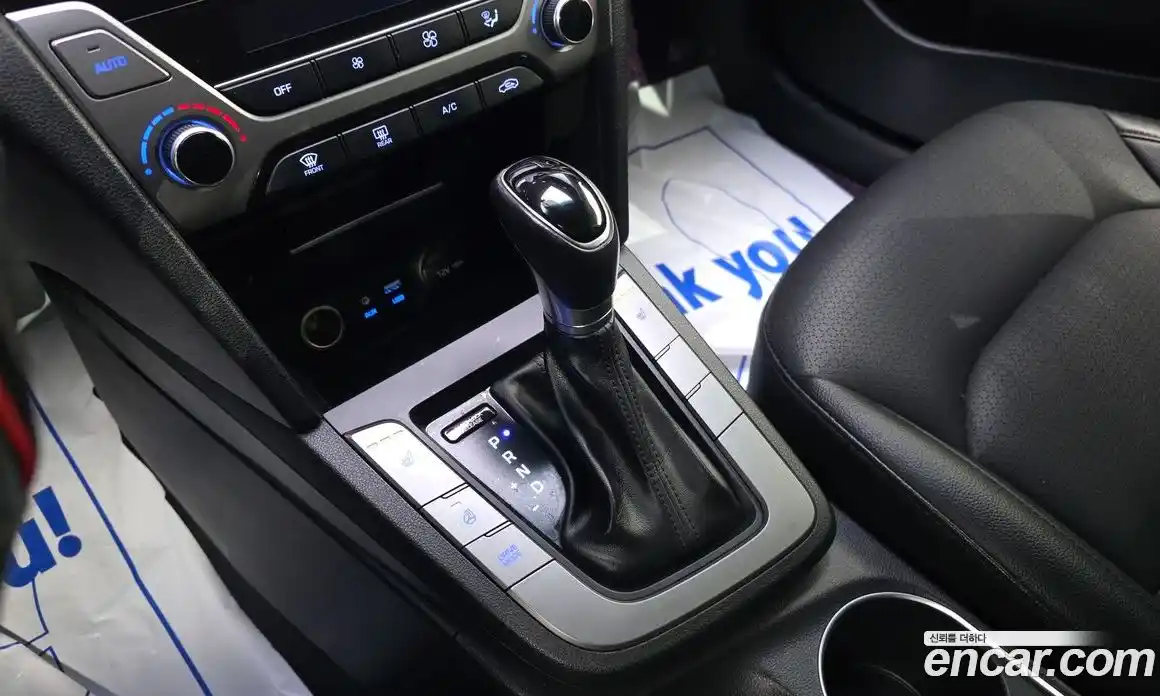 Hyundai Avante 2016 1.6 гидро в Москве № 1142883, фото 9