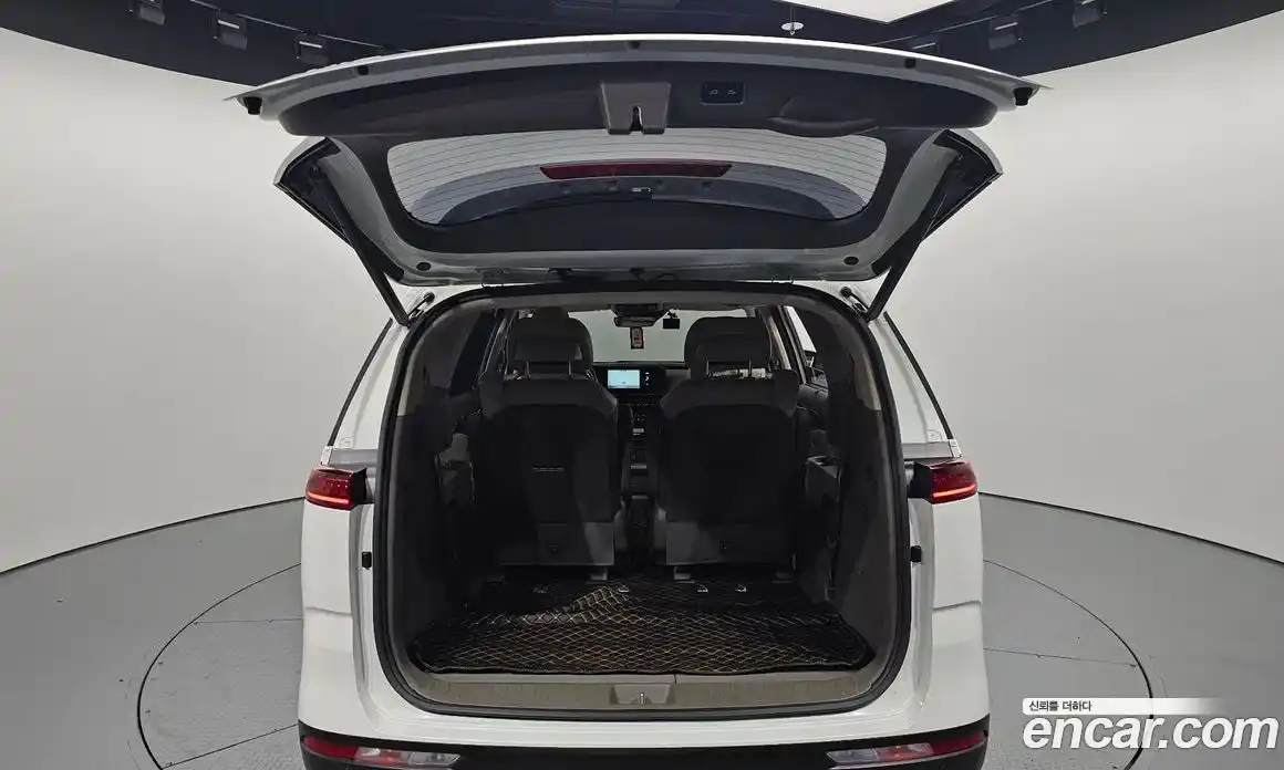 Kia Canival 2022 2.2 гидро в Москве № 121444, фото 20