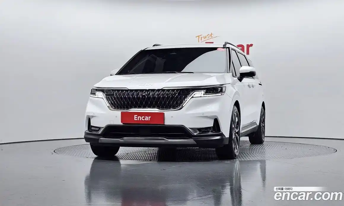 Kia Canival 2022 2.2 гидро в Москве № 121444, фото 3