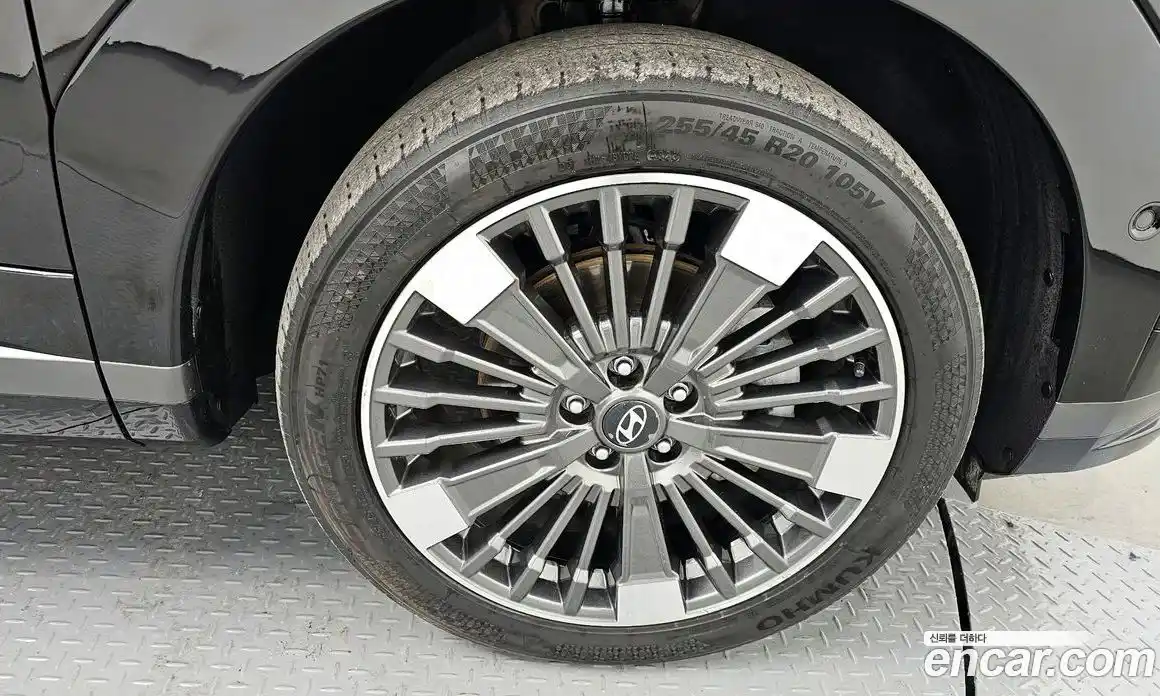 Hyundai Santa Fe 2023 1.6 гидро, фото 5