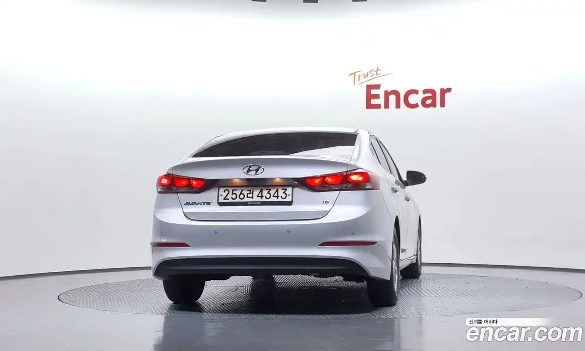 Hyundai Avante 2018 1.6 гидро в Москве № 127001, фото 4
