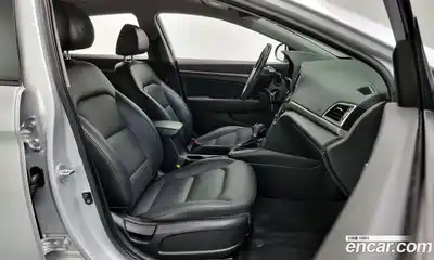 Hyundai Avante 2018 1.6 гидро в Москве № 127001, миниатюра 10