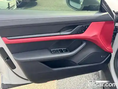 Porsche Taycan 2024 гидро в Москве № 1292363, миниатюра 11