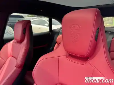 Porsche Taycan 2024 гидро в Москве № 1292363, миниатюра 12