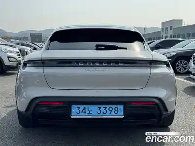 Porsche Taycan 2024 гидро в Москве № 1292363, миниатюра 4