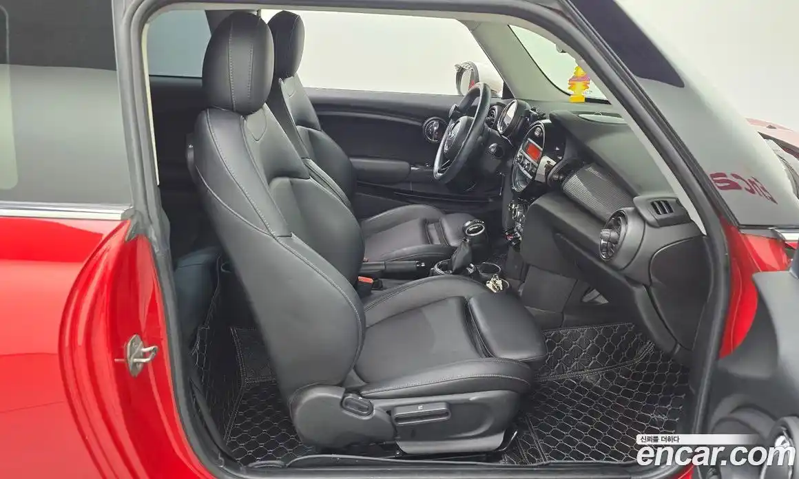 Mini Cooper 2014 1.5 гидро в Москве № 134785, фото 11