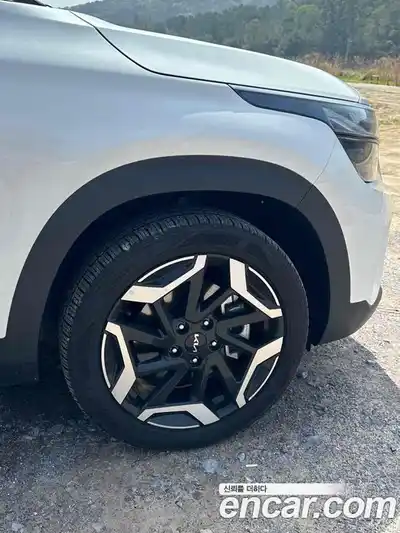 Kia Seltos 2025 1.6 гидро в Москве № 1611264, миниатюра 6