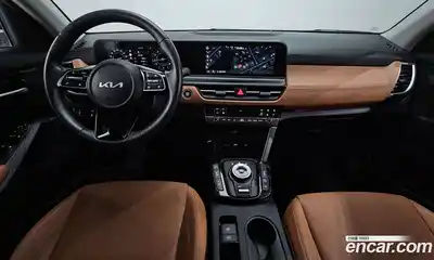 Kia Seltos 2023 1.6 гидро в Москве № 1684524, миниатюра 7
