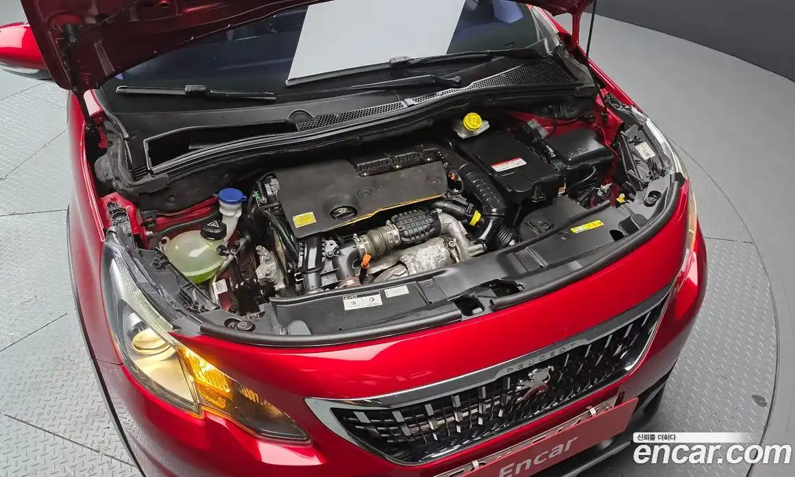 Peugeot 2008 2017 1.6 гидро в Москве № 1690960, фото 6